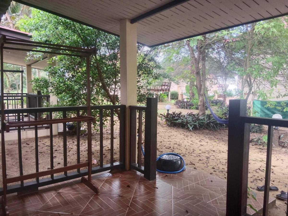 Pranee Beach Bungalows Koh Kho Khao Island Exterior foto