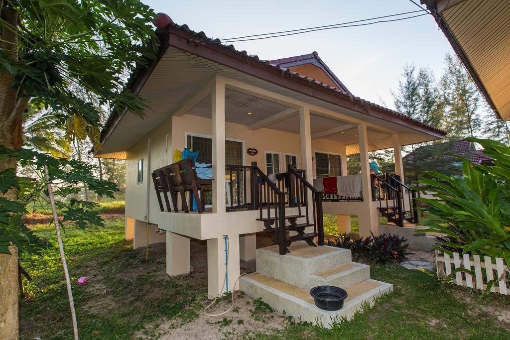 Pranee Beach Bungalows Koh Kho Khao Island Exterior foto